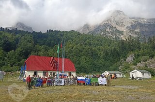 Ежегодная, в этом году уже десятая акция «Падали, но поднимались!» посвященная героическому подвигу защитников Кавказа в годы Великой Отечественной войны прошла по территории Кавказского заповедника.