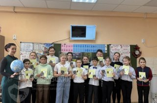 «Вы слыхали о воде? Говорят она везде: водоемы Кавказского заповедника» - под таким названием в детских учреждениях Республики Адыгея прошли эколого-просветительские мероприятия ко Всемирному дню воды.